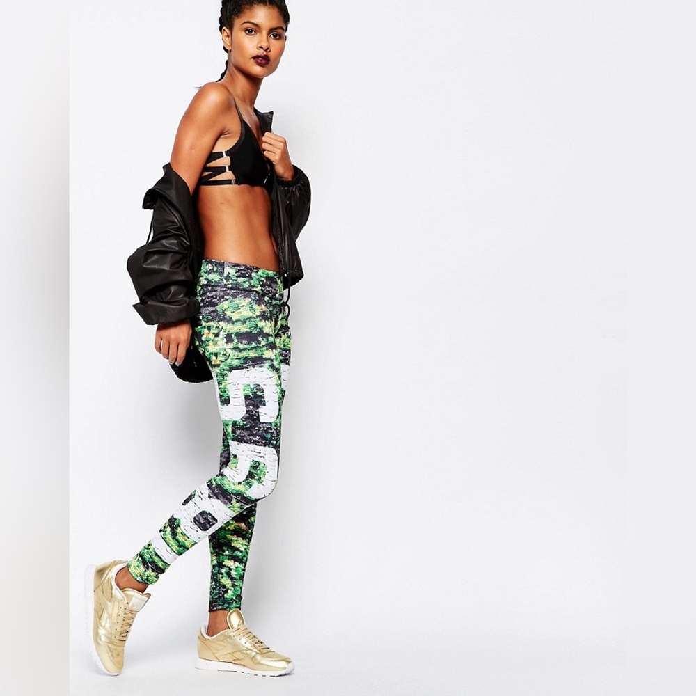 Reebok glitch legging green sequin print